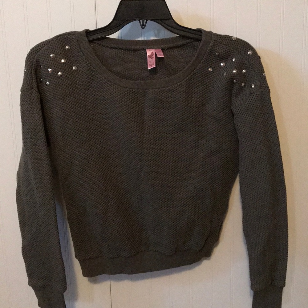 Army green sweater.